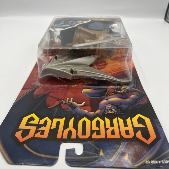 VINTAGE Kenner Gargoyles BRONX Action Figure with Attack Jaw and Wings 1995 - Picture 5 of 10